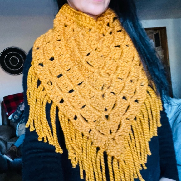 HAND MADE CROCHET NECK WOOL $35 EACH ONE - Picture 6 of 13